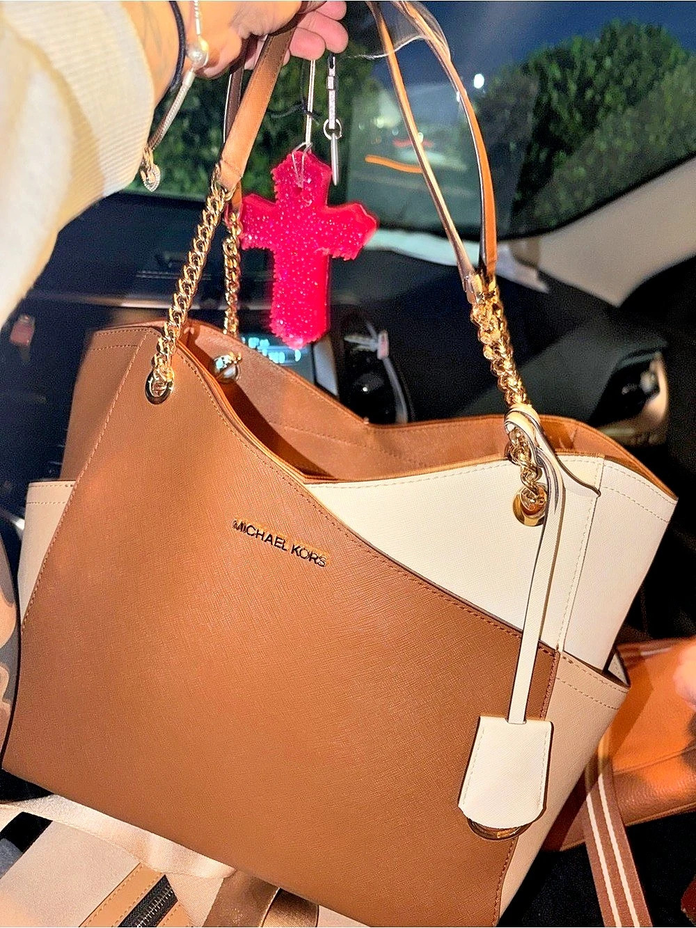 Michael Kors Jet Set Travel Large Chain Shoulder Tote Brown & White
